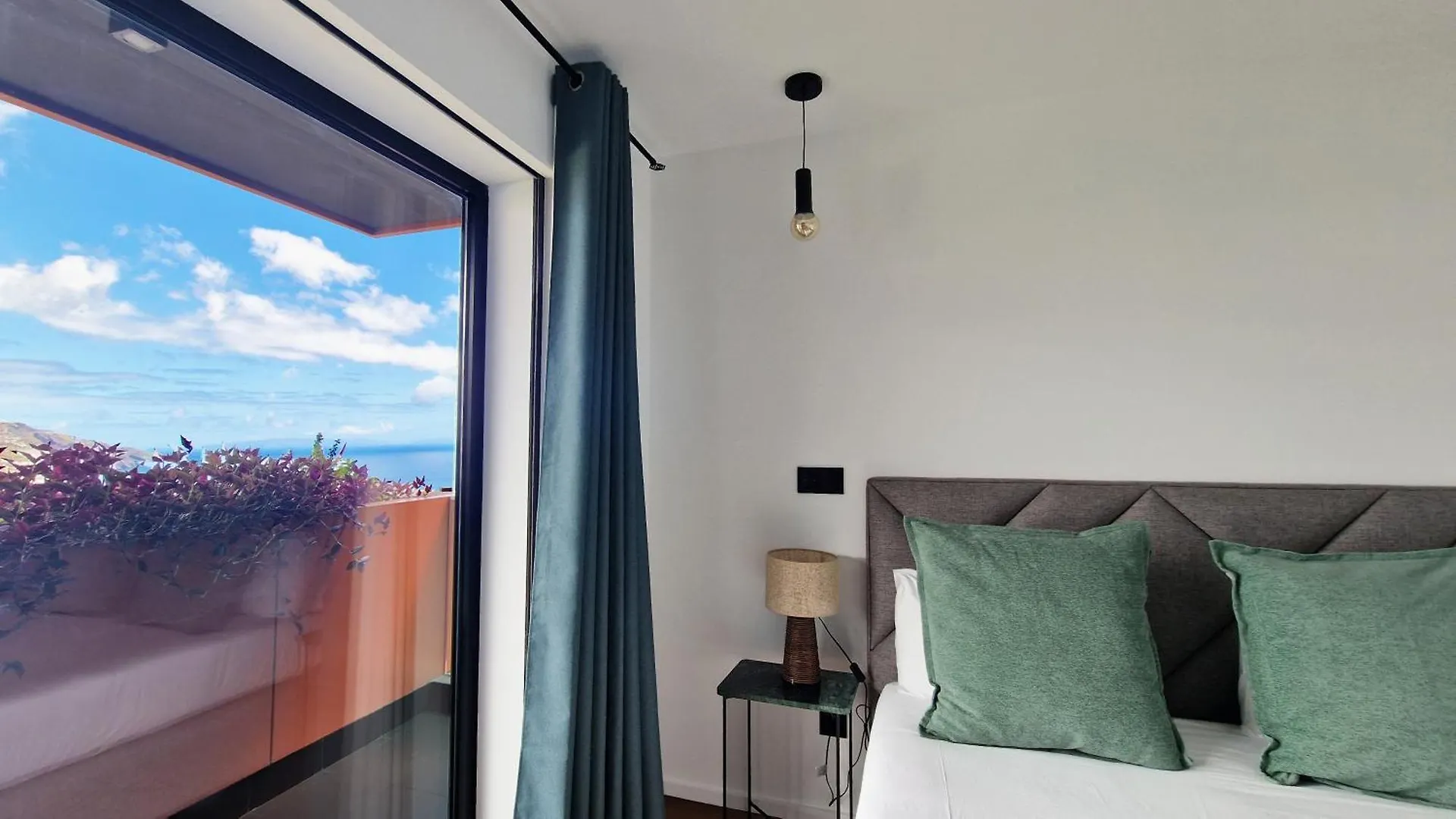 Appartamento Blissful Suite By Lovelystay Funchal  Portogallo